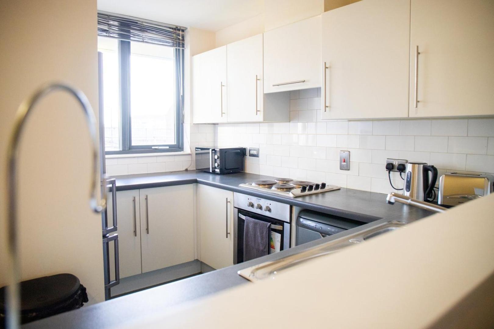 Leeds Vibrant 2 Bedroom Sleeps 4 Екстериор снимка